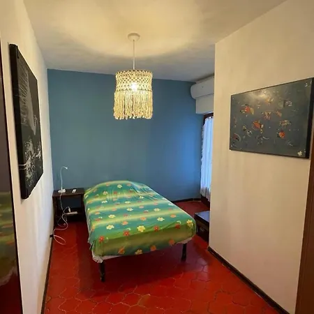Casa De Moja Semesterbostad Lazzaro